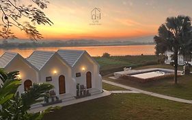 Gin's Greenery Resort  4*